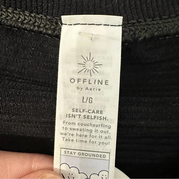 Offline by Aerie Women's Black Textured Short Sleeve Cropped Top Size L NWT - Picture 6 of 7